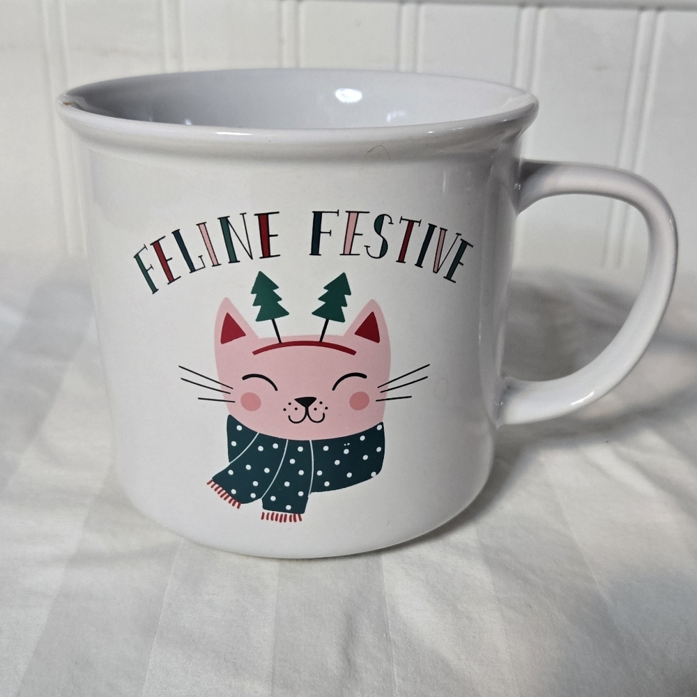 Holiday Homes Holiday Mug - "Feline Festive"